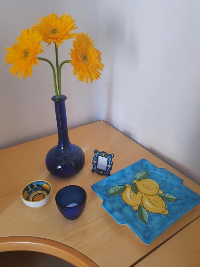 Home In The Blue Maiori Buitenkant foto